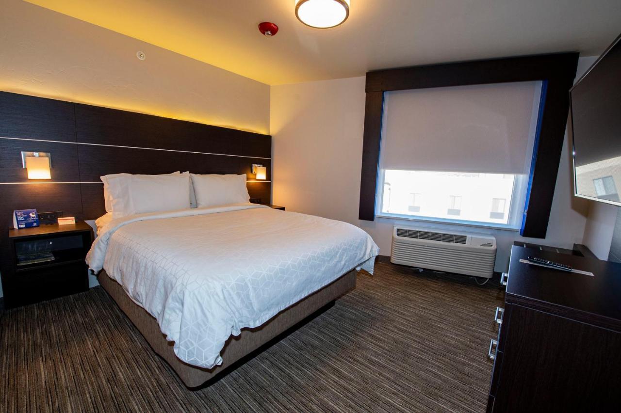 Holiday Inn Express & Suites - Colorado Springs Afa Northgate By Ihg Exterior foto
